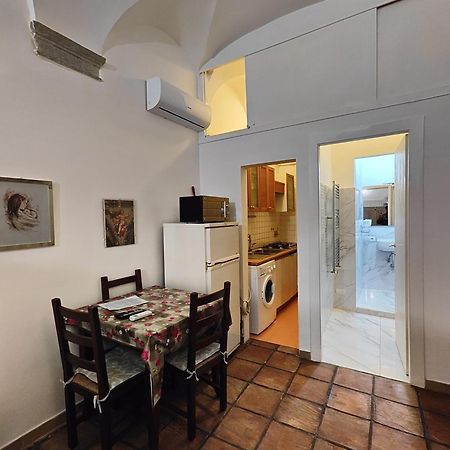 Navona & Castel Sant'Angelo Whole Holiday Apartment Da Pamino & Priscilla Roma Ngoại thất bức ảnh