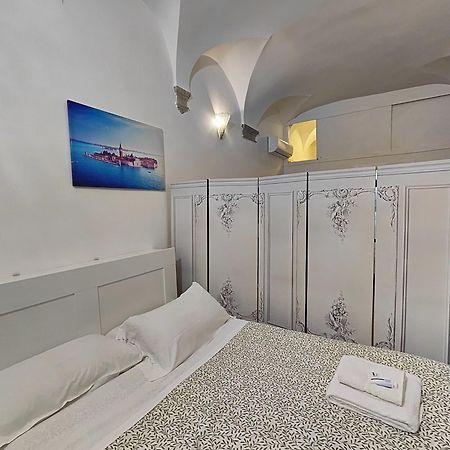Navona & Castel Sant'Angelo Whole Holiday Apartment Da Pamino & Priscilla Roma Ngoại thất bức ảnh